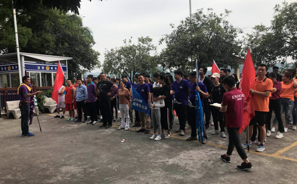 金馬爭(zhēng)霸賽火箭隊(duì)8公里徒步拉練，振奮人心！